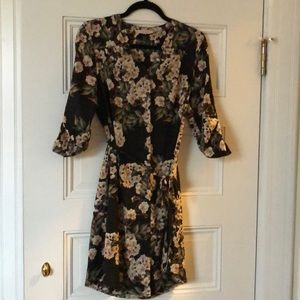 Black floral shirt-dress